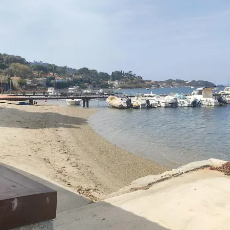 Maison De Pecheur A Giens Les Pieds Dans L'eau ! 耶尔